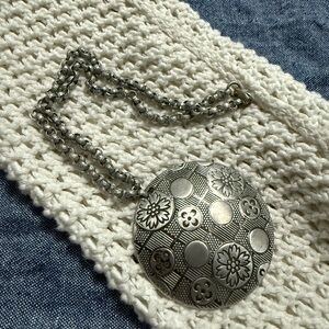 Funky 70s vintage Silver Pendant Necklace